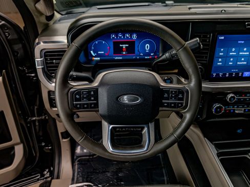 Used 2026 Ford F350 Platinum w/ Platinum Plus Package image 19