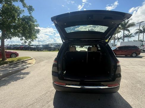 New 2025 Jeep Grand Cherokee Limited image 35