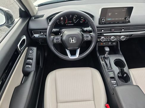 Used 2024 Honda Civic EX-L image 17
