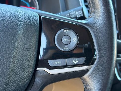 Used 2021 Honda Pilot Touring image 27