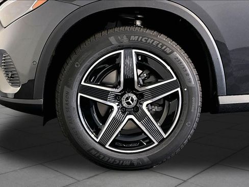 New 2026 Mercedes-Benz GLC 300 4MATIC image 17