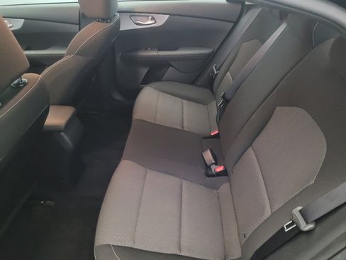 Used 2023 Kia Forte LXS image 18