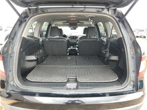 Used 2021 Honda Pilot Touring image 19