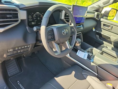 New 2026 Toyota Tundra Limited AWD/4WD image 7