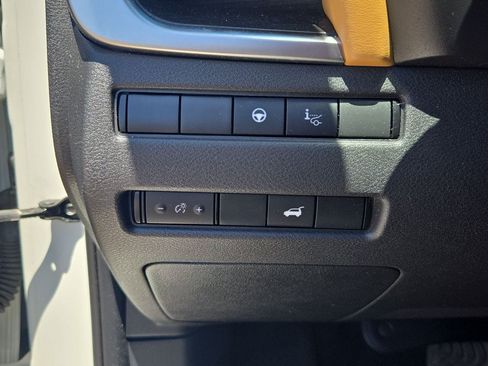 Used 2021 Nissan Rogue Platinum AWD/4WD image 26