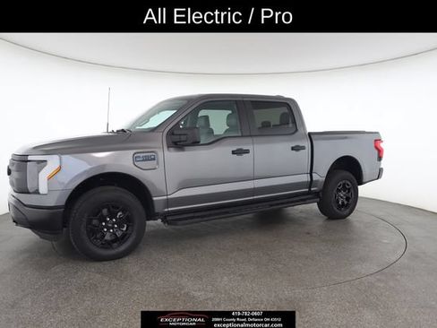 Used 2025 Ford F150 Lightning Pro w/ Max Trailer Tow Package AWD/4WD image 4