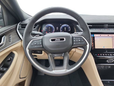 New 2026 Jeep Grand Cherokee L Limited RWD image 22