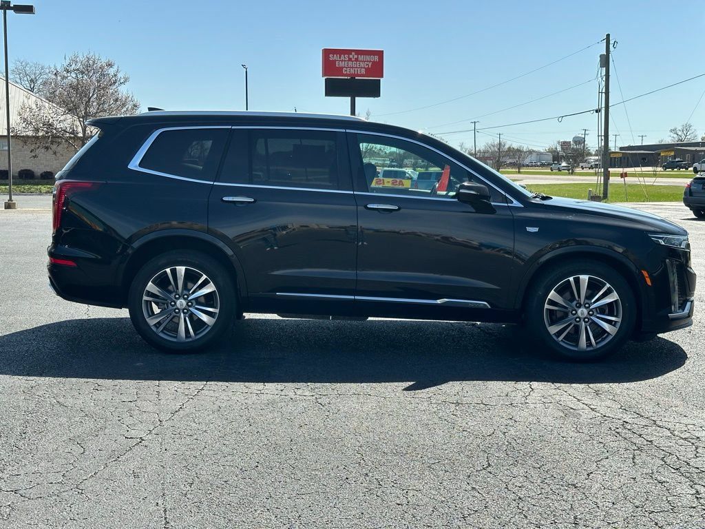Used 2020 Cadillac XT6 Premium Luxury AWD/4WD image 4