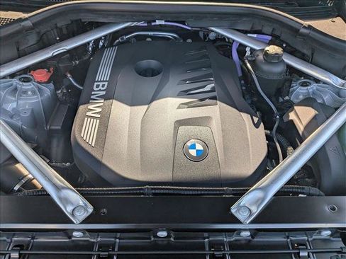 New 2026 BMW X5 xDrive40i w/ M Sport Package AWD/4WD image 18
