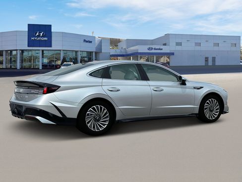 New 2025 Hyundai Sonata Limited FWD image 8