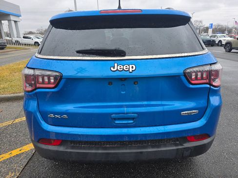 Used 2018 Jeep Compass Latitude w/ Popular Equipment Group image 4
