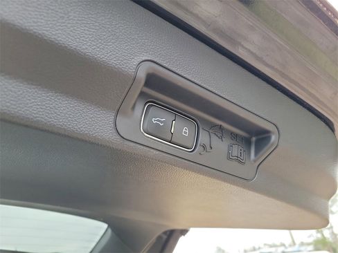 Used 2021 Ford Explorer 2WD w/ Class III Trailer Tow Package image 10