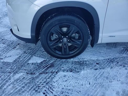 Used 2019 Toyota Highlander Limited image 7