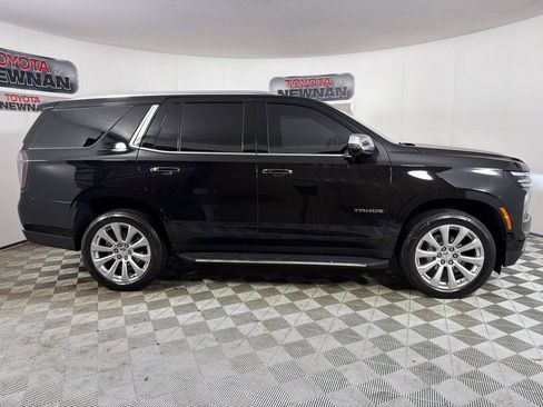 Used 2025 Chevrolet Tahoe Premier RWD image 3