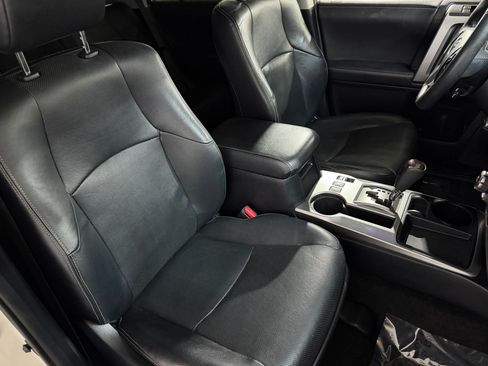 Used 2020 Toyota 4Runner Limited RWD image 31