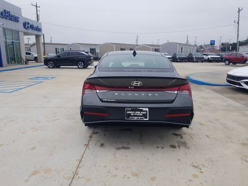 New 2026 Hyundai Elantra Sport FWD image 6