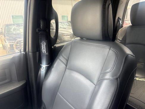 Used 2024 RAM 2500 Tradesman w/ Chrome Appearance Group AWD/4WD image 15