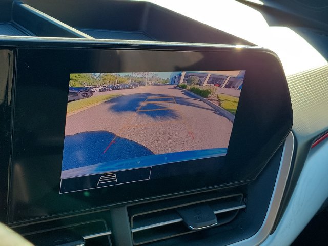 Certified 2024 Chevrolet Trax RS FWD image 30