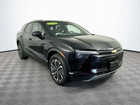 Used 2024 Chevrolet Blazer EV LT AWD/4WD image 4