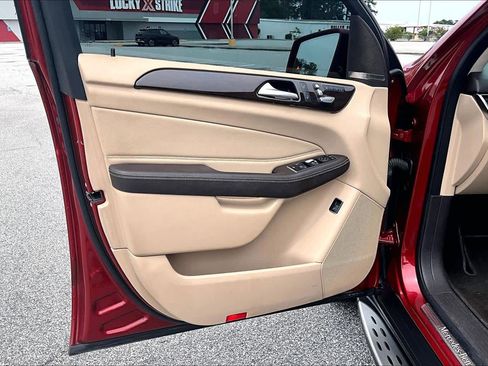 Certified 2016 Mercedes-Benz GLE 350 w/ Parking Assist Package image 22