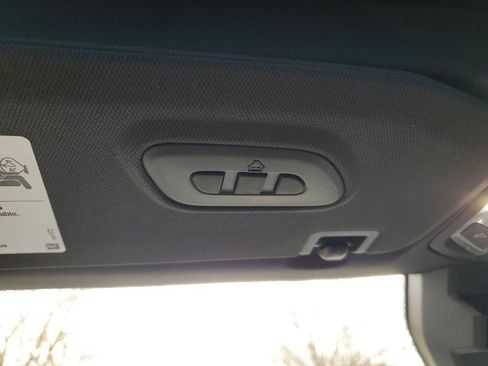 New 2025 GMC Hummer EV 2X image 32