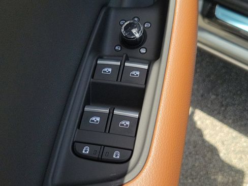 New 2026 Audi Q8 Premium AWD/4WD image 21