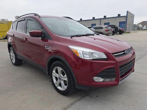 Used 2016 Ford Escape SE w/ SE Leather Comfort Package AWD/4WD image 7