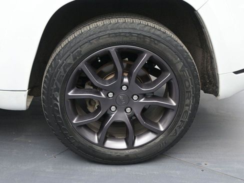 Used 2020 Jeep Grand Cherokee High Altitude AWD/4WD image 11