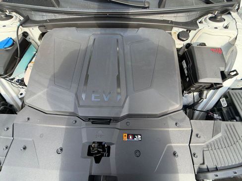 New 2026 Hyundai Ioniq 5 SE image 30