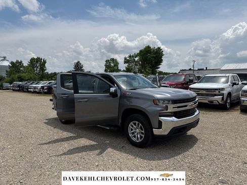 Used 2021 Chevrolet Silverado 1500 LT AWD/4WD image 33