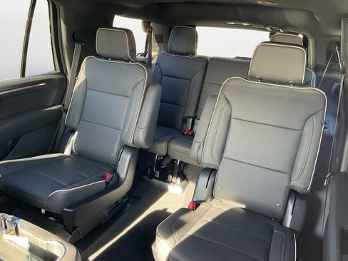 New 2026 Chevrolet Tahoe Premier image 9