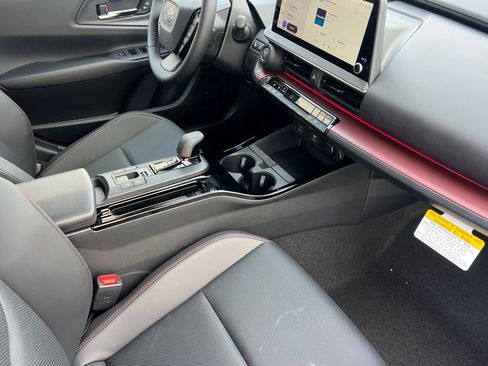 New 2026 Toyota Prius Plug-In Hybrid image 18