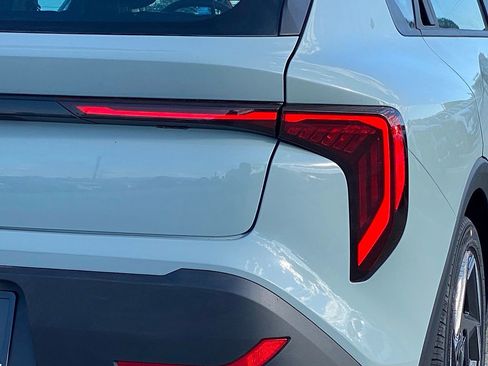New 2026 Kia K4 EX FWD image 4