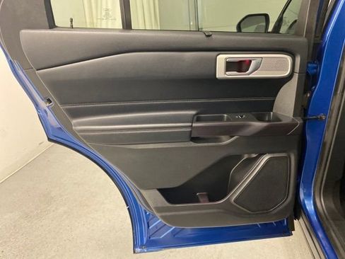 Used 2020 Ford Explorer Limited w/ Class III Trailer Tow Package image 30