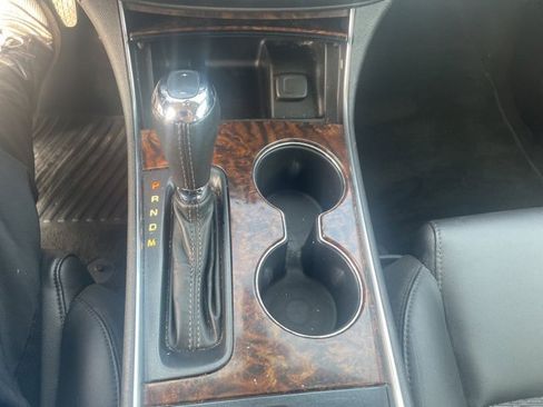 Used 2014 Chevrolet Impala LT w/ Convenience Package image 24