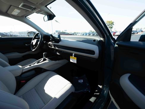 New 2026 Honda HR-V LX image 26
