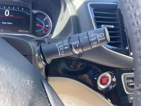 Used 2022 Honda Pilot Touring image 26