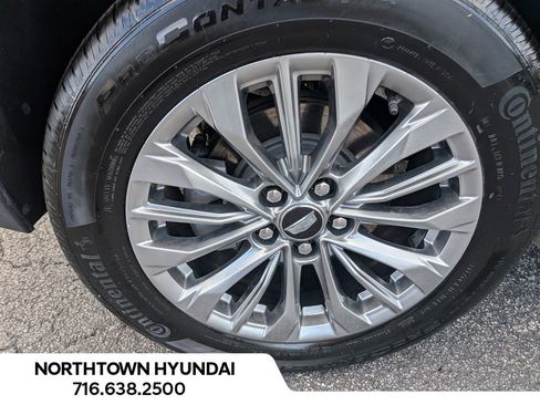 Used 2025 Cadillac XT4 Premium Luxury image 51