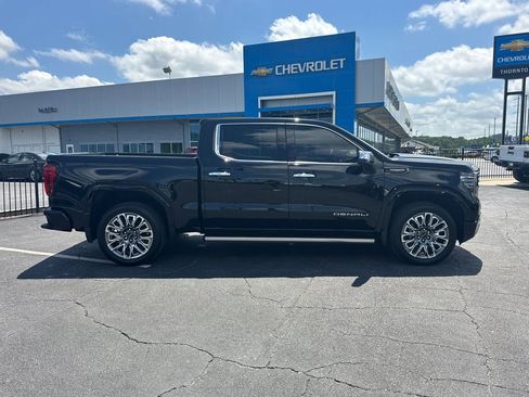 Used 2025 GMC Sierra 1500 Denali Ultimate AWD/4WD image 5
