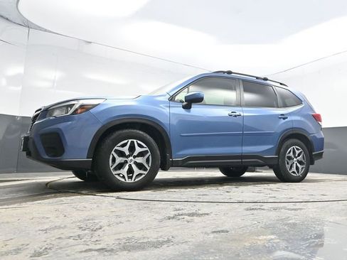 Used 2020 Subaru Forester Premium image 30