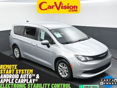 Used 2022 Chrysler Voyager LX FWD image 1