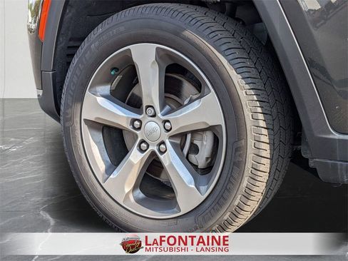 Used 2022 Jeep Grand Cherokee L Limited image 33