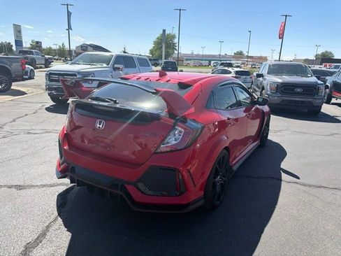 Used 2019 Honda Civic Type R image 8