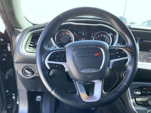 Used 2018 Dodge Challenger GT w/ Driver Convenience Group image 13