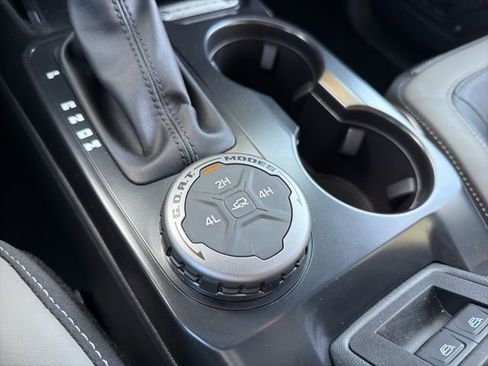 New 2026 Ford Bronco Outer Banks AWD/4WD image 21