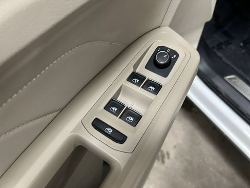 Used 2022 Volkswagen Atlas SE FWD image 14