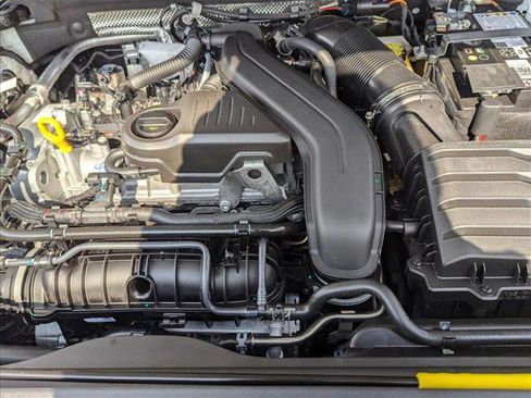 New 2025 Volkswagen Taos S image 15