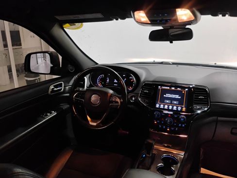 Used 2021 Jeep Grand Cherokee Laredo X RWD image 14