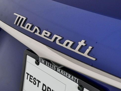 Used 2022 Maserati Levante Modena AWD/4WD image 39