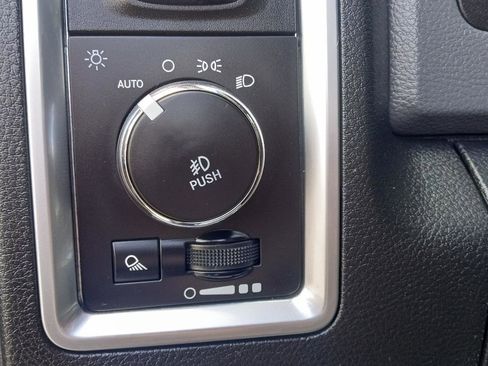 Used 2017 RAM 2500 Big Horn AWD/4WD image 9